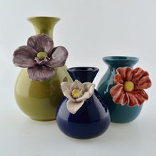 手捏匠心，花香滿屋 現代家居花瓶與手工花，饋贈佳禮的藝術新篇